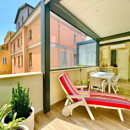 Pescara Centro Silenzioso E Confortevole Con Terrazzo Bioclimatico A 2 Minuti Dal Mare Экстерьер фото
